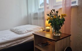 Apartament w centrum Piwnicznej